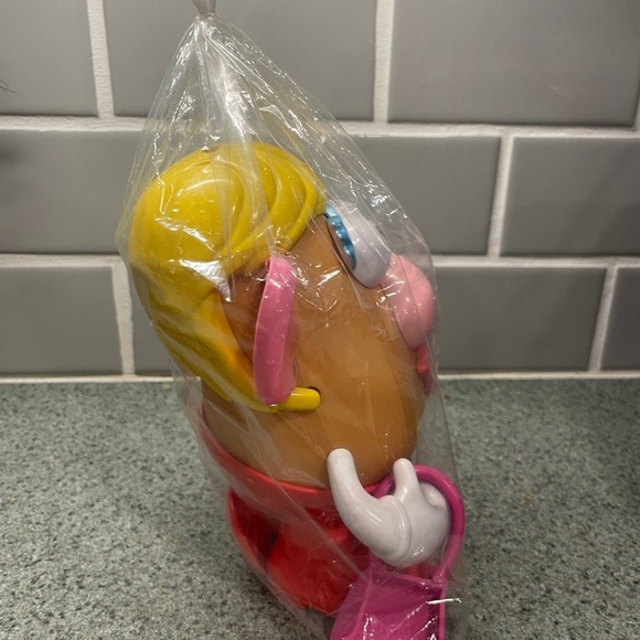 Mrs Potato head - Picture 2 of 4